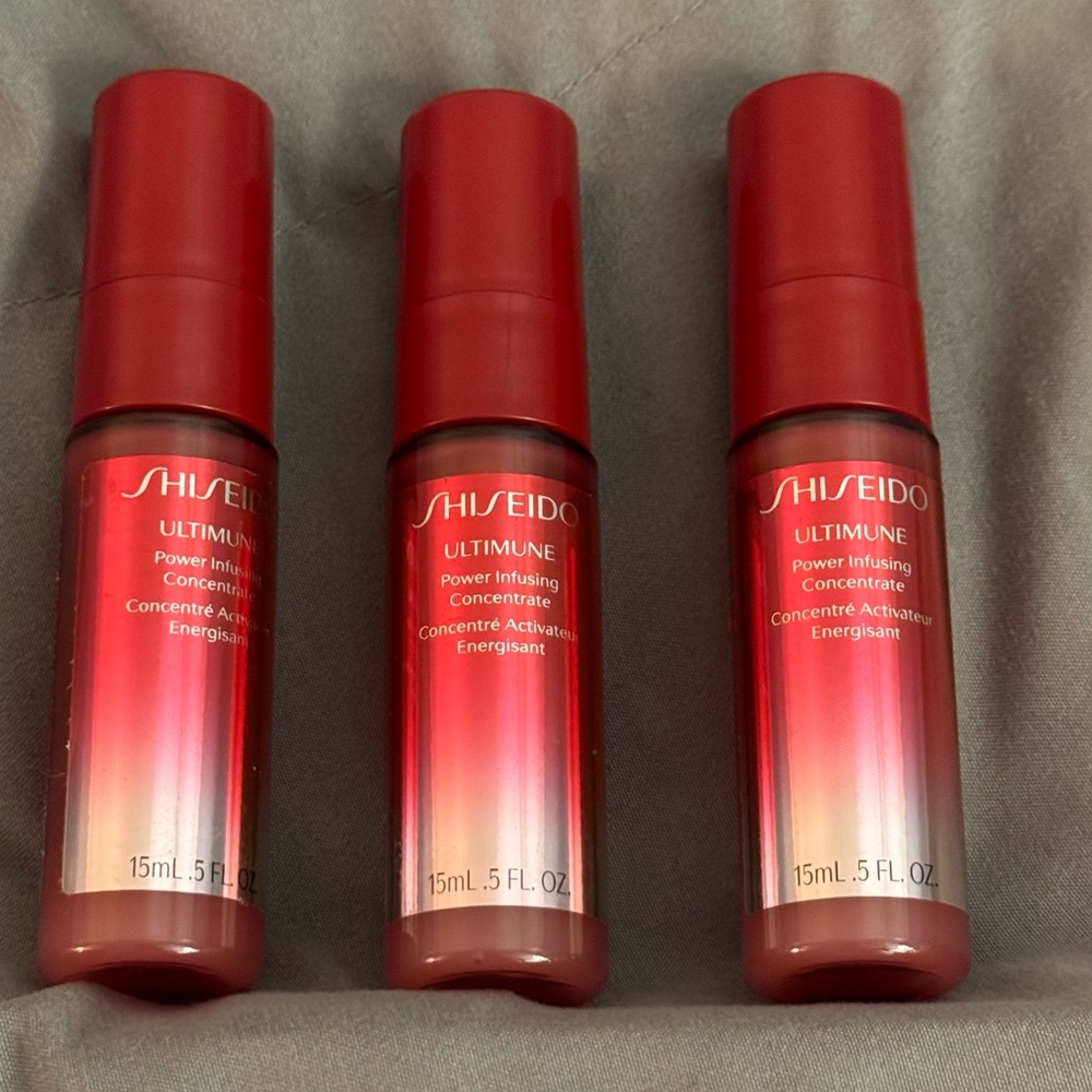 3 bottles SHISEIDO ULTIMUNE Power Infusing Concentrate
Anti-aging skin care